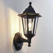 Lindby buitenwandlamp Nane, sensor, lantaarn, zeewaterbestendig