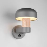 Buitenwandlamp Fraser Sensor, grijs/houtlook, aluminium IP54 E27