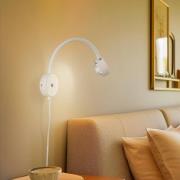 Lindby wandlamp Jyla, wit, lens, 4.200 K, GX53, flexibele arm