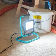 LED-buitenspot Avelar, zwart/turkoois Breedte 32 cm Metaal